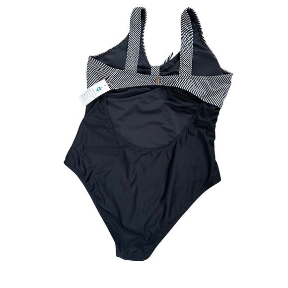NWT beachsissi  Black And White Stripe One Piece Swimsuit Cutout Back Size L - Picture 6 of 8